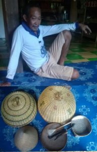 Satu Pengrajin Tua Luput Dari Perhatian