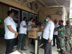 Bupati Terima Bantuan Pananganan Covid-19 Dari Kemensos RI