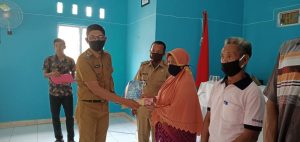 Desa Sunggak Salurkan BLT Dampak Covid
