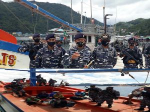 KRI Bung Tomo 357 Amankan Satu Unit KIA