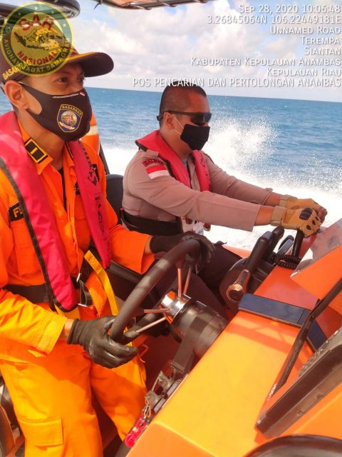 Rusak Mesin Dilaut, Basarnas Berikan Bantuan