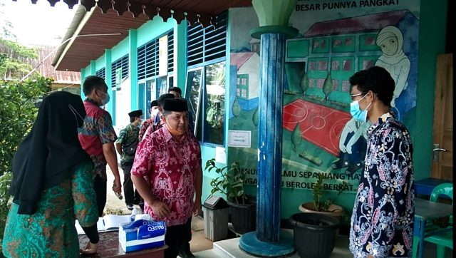 Wabup Kunjungi Sejumlah Sekolah Di Palmatak