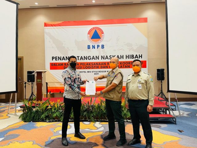Sahtiar,SH: BNPB Serahkan Bantuan Mobil Rescue Kepada BPBD Anambas