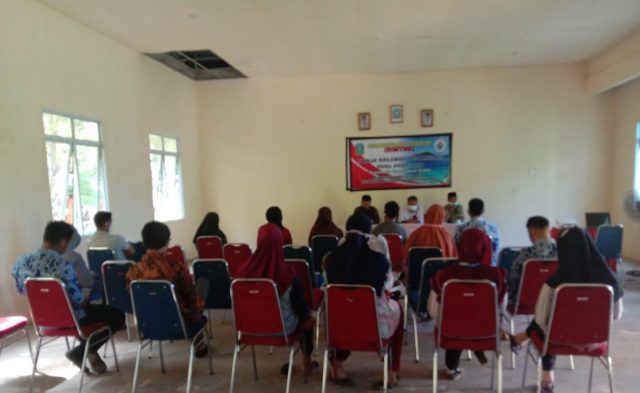 Relawan Laksanakan Bimtek SDGs Desa Teluk Bayur