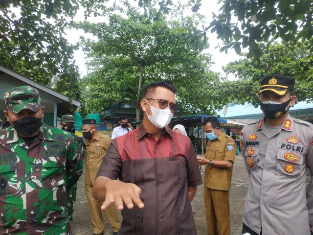 Bupati Bintan Bersama Stakeholder Meninjau Vaksinasi Massal
