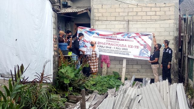 HUT ke-75 Bhayangkara, Polres Tanjungpinang Gelar Bakti Sosial
