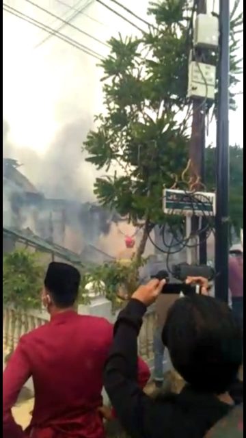 Usai Jum’at Rumah Warga Ludes Terbakar