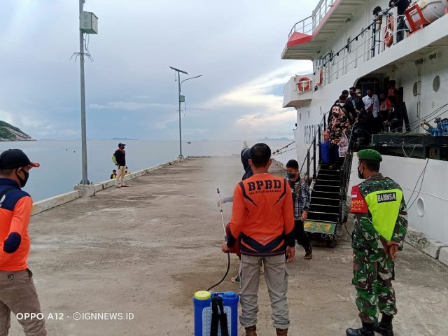 Penumpang KM Sabuk Nusantara Jalani Prokes Ketat