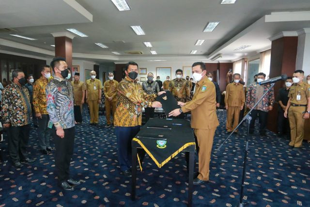 Ansar Minta Kepala BP Bintan dan Karimun Kerja Keras Pacu Investasi