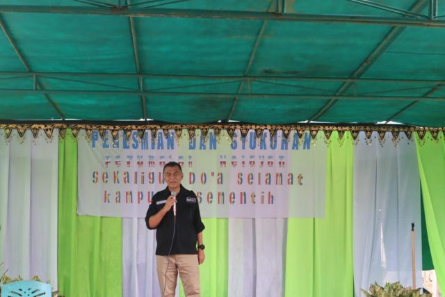 Usai Diresmikan Warga Perumahan Nelayan Bahagia Kedatangan Bupati