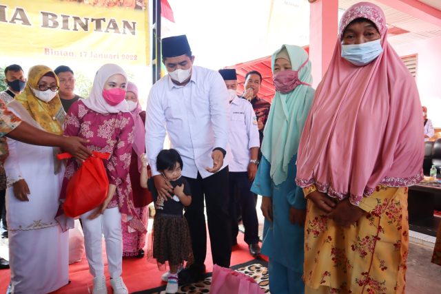 Roby Rayakan Hari Lanjut Usia Nasional (HLUN) Di Rumah Bahagia Bintan
