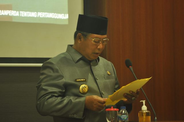 Bupati Sampaikan Ranperda Pertanggung Jawaban Kepada Anggota DPRD Anambas Agar Dapat Disahkan