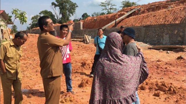 Warga Dan Pengembang Cekcok Terkait Masalah Banjir Lumpur Di Tanjunguban Selatan