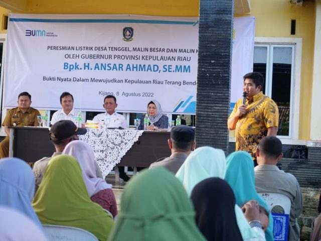 Listrik Menyala 24 Jam Di Desa Kelong Dan Air Glubi