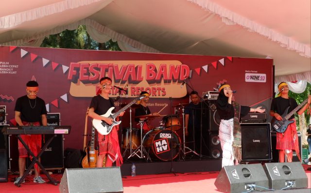 Festival Band Parade Kemerdekaan, Meriahkan Pengunjung Wisata Lagoi Bay