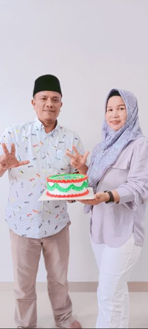 HUT IGNNEWS.ID Ke 3 Tahun Salurkan Bantuan Kepada Murid SDN 001 Kuala Maras