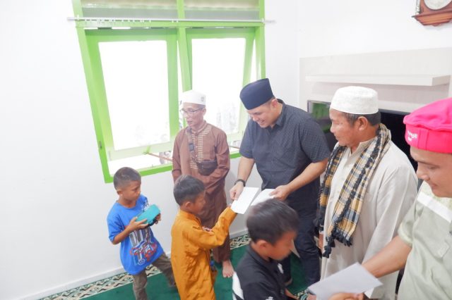 Berbeda Keyakinan Bukan Halangan Untuk Berbagi Kasih, Dengan Santuni Anak Yatim