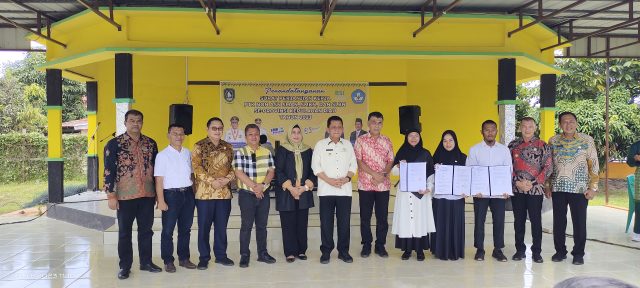 Gubernur Sambangi Sejumlah  SMAN dan Tinjau Pembangunan Yang Ada