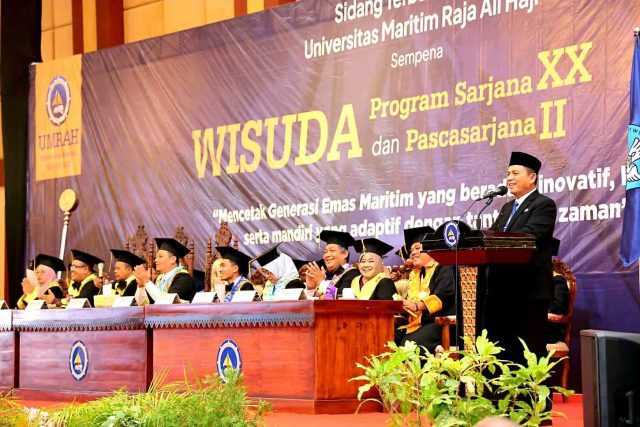 Hadiri Wisuda UMRAH, Ansar Ajak Wisudawan dan Wisudawati Serta Civitas Akademik UMRAH Persiapkan Diri Menghadapi Indonesia Emas 2045
