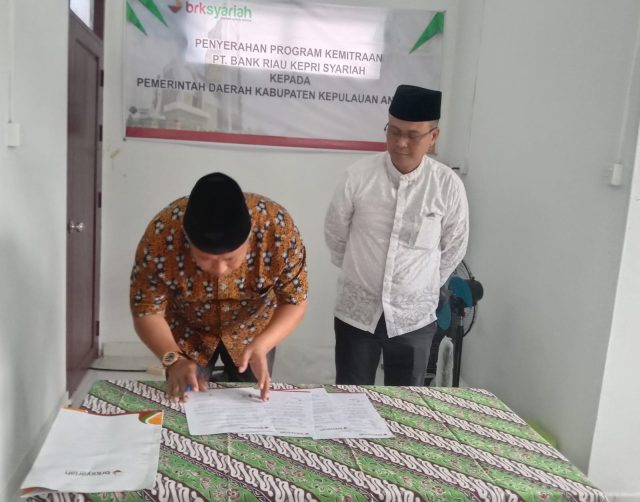 PT BRK Syariah Serahkan Program Kemitraan Kepada Pemda Anambas