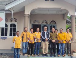Wan Siswandi Dan Rodhial Huda Serius Serahkan Berkas Bacalon Pilkada Ke Sejumlah Parpol
