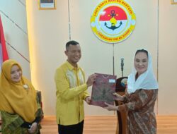 Bupati Cen Sui Lan Ucapkan Terimakasih Pada Danlanal Atas Kontribusinya Selama Bertugas