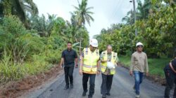 Wakil Bupati Kabupaten Asahan Tinjau Pelaksanaan Peningkatan Infrastruktur Jalan