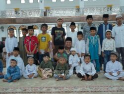 BKM Agung H. Achmad Bakrie Kisaran Salurkan Bantuan Kepada Kaum Dhuafa dan Anak Yatim