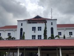 Tampak Cantik Di Depan Rusak Di Belakang, Itulah Gedung Kantor Bupati