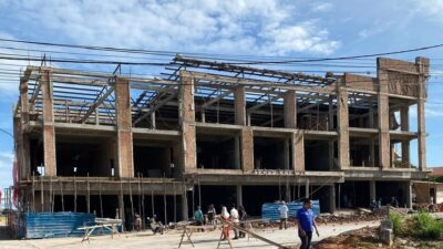 Dua Pekerja Tewas Terjatuh Dari Lantai Tiga Proyek Ruko Sevenland Tanjunguban