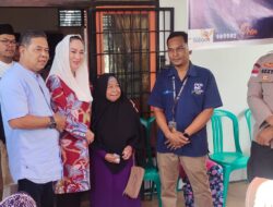 Bupati Cen Serahkan Langsung BST Untuk Lansia