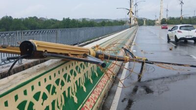 Gedung Bappeda Hingga Tiang PJU Dompak Rusak Diterjang Puting Beliung