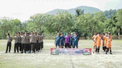 Rocky Marciano Bawole Buka Turnamen Sepak Bola Kompi Cup I Kecamatan Meral Barat (9) Rocky Marciano Bawole Buka Turnamen Sepak Bola Kompi Cup I Kecamatan Meral Barat (9)