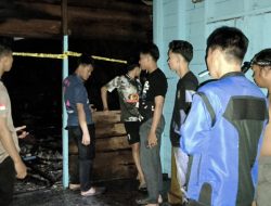 Kadis Damkar Apresiasi Warga Pian Tengah Bahu-Membahu Memadamkan Api