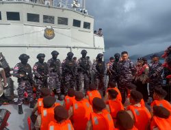 Mengenal Laut Lebih Dekat,Pelajar Anambas Rasakan Sensasi Naik Kapal Perang KRI Tjiptadi 381 Bersama Lanal Tarempa