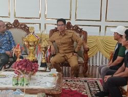 Bupati Karimun Apresiasi Juara Takraw Karimun, Piala Jadi Tetap, Dorong Atlet Kerja Di BUMD