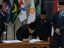 Ketua DPRD Anambas Ketuk Palu APBD 2026, Anggaran Resmi Disetujui Seluruh Fraksi