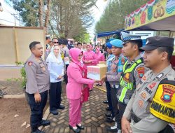 Ikatan Bhayangkari Polres Natuna Bagikan Sembako kepada instansi terkait