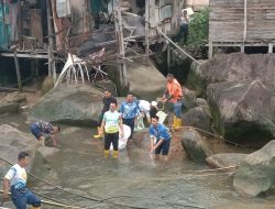 Cegah Banjir Tarempa, Bupati Aneng Turun Langsung Bersihkan Aliran Sungai Sugi