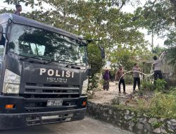 Terimakasih Bapak Polisi, Sudah membantu Memberikan Air Bersih