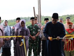 Bupati Roby Resmikan Dermaga ‘Mak Yong’ Pulau Mantang Setelah Penantian Bertahun-Tahun