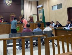 Agen Kapal Sebut Beri Setoran Uang Ke QIC, Sidang Kasus Korupsi PNBP UPP Tanjunguban Dipantau KPK