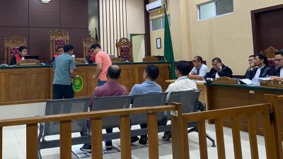 Agen Kapal Sebut Beri Setoran Uang Ke QIC, Sidang Kasus Korupsi PNBP UPP Tanjunguban Dipantau KPK