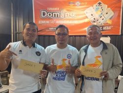 Laga Final Seru! Tim Kejati Kepri Tekuk Wartawan di Turnamen Domino KJK