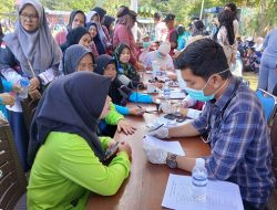 Sentuh Masyarakat Akar Rumput, Wartawan Anambas Gandeng Puskesmas Letung Obati Puluhan Lansia