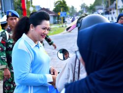 PIA Ardhya Garini Lanud RSA Natuna Warnai Aksi Ramadhan Dengan Bagikan Takjil Gratis