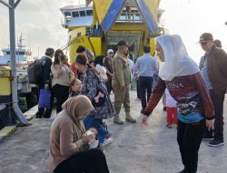 Jelang Lebaran Bupati Cen Pantau Arus Mudik, Pastikan Keselamatan Pelayaran Diutamakan