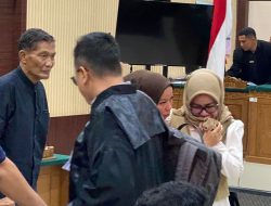 Lisa Yulia, Terdakwa Kasus Korupsi PNBP Jasa Kepelabuhanan BP Batam Menangis Dituntut 1,5 Tahun Penjara