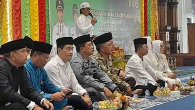 Ir Anang Adhan Lepas Ratusan JCH Batam di Masjid Agung Raja Hamidah: Semoga Jadi Haji Mabrur