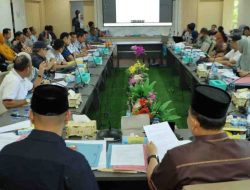Kejar Tayang, Pansus DPRD Batam Tetap Bahas LKPJ Wali Kota 2025 di Hari Libur
